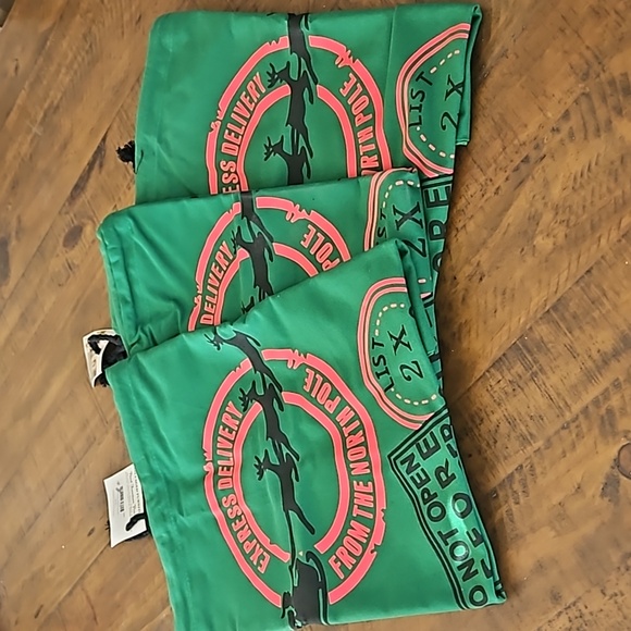 SET OF 3 BRAND NEW - Christmas ๐ Present Large Holiday Cotton Bags (19" x 26") - Picture 3 of 3